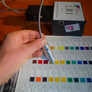 Reflectance Spectroscopy of Pigments Checker