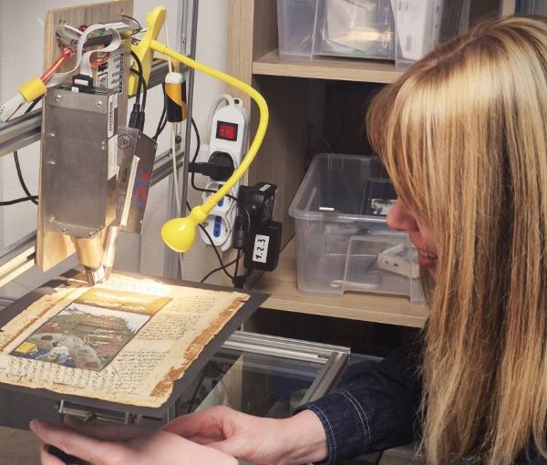 XRF spectroscopy for Art Examination